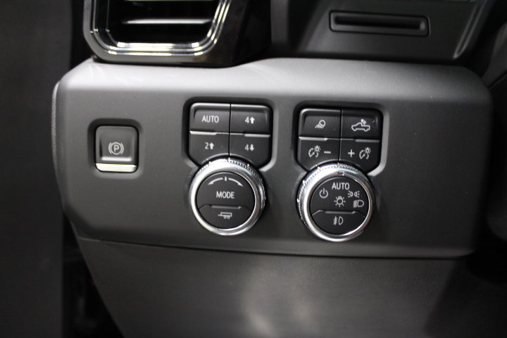 Used 2022 GMC Sierra 1500 AT4 w/ AT4 Premium Package AWD/4WD image 44