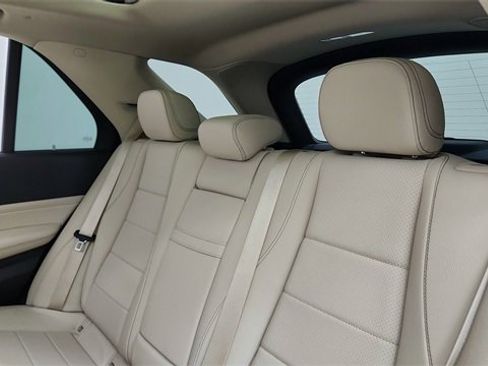 Used 2024 Mercedes-Benz GLE 350 4MATIC image 29