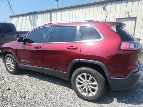 Used 2019 Jeep Cherokee Latitude w/ Popular Appearance Group AWD/4WD image 1
