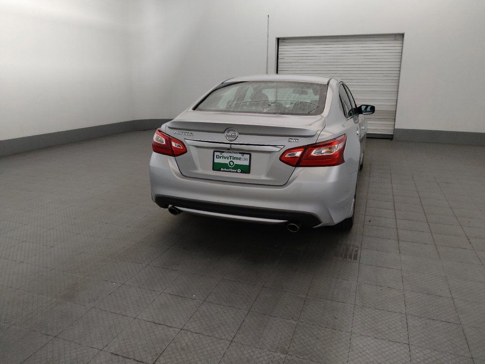 Used 2016 Nissan Altima 2.5 SR FWD image 7