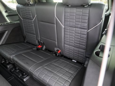 Used 2024 Cadillac Escalade Premium Luxury Platinum image 26