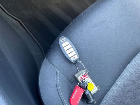 Used 2025 Nissan Altima 2.5 SV image 21