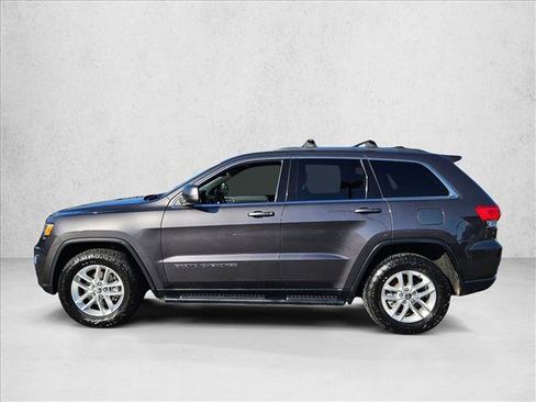 Used 2017 Jeep Grand Cherokee Laredo w/ Quick Order Package 23E AWD/4WD image 9