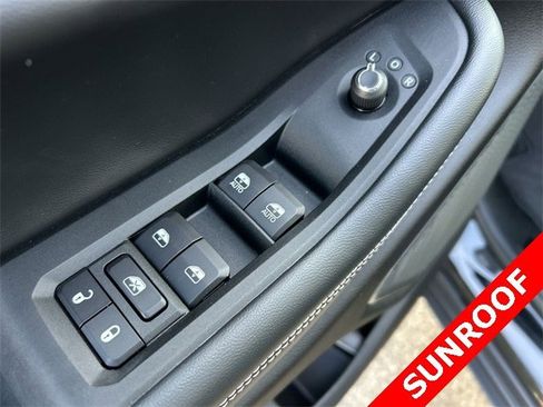 Certified 2022 Jeep Grand Cherokee Altitude image 16