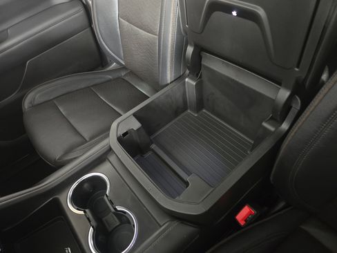 Certified 2024 Chevrolet Tahoe High Country w/ Advanced Technology Package AWD/4WD image 31