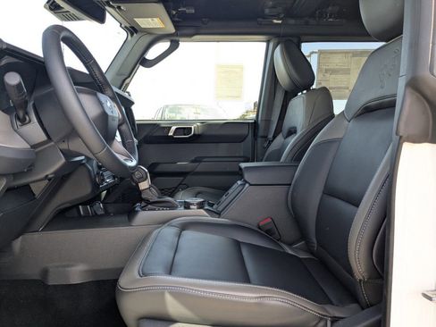 New 2026 Ford Bronco Outer Banks w/ Sasquatch Package AWD/4WD image 14