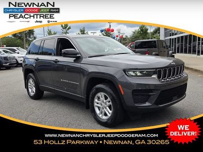 Used 2022 Jeep Grand Cherokee Laredo w/ Luxury Tech Group I
