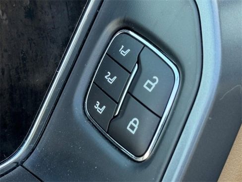 Used 2023 Ford F150 Lariat w/ Equipment Group 502A High image 22