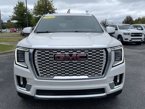Used 2024 GMC Yukon XL Denali w/ Denali Reserve Package image 10