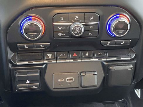 Used 2022 Chevrolet Silverado 2500 LT w/ Fleet Comfort Package image 27