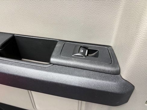 Used 2016 Ford F150 XL w/ Equipment Group 101A Mid image 33