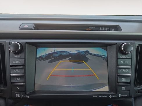 Used 2018 Toyota RAV4 Limited w/ Carpet Mat Package FWD image 23
