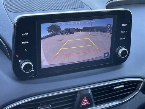 Used 2023 Hyundai Santa Fe SE image 18