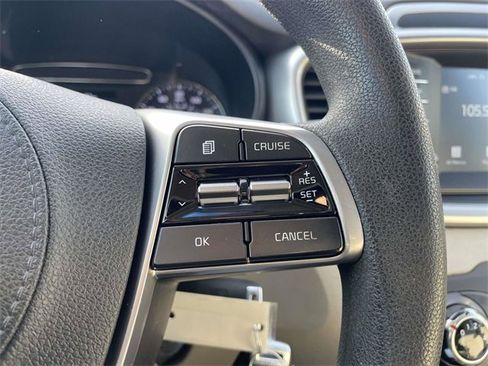 Used 2019 Kia Sorento LX image 25