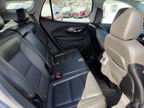 Used 2021 GMC Terrain SLT w/ Infotainment Package II image 19
