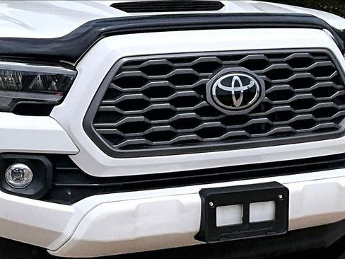 Used 2021 Toyota Tacoma TRD Sport w/ Technology Package AWD/4WD image 33
