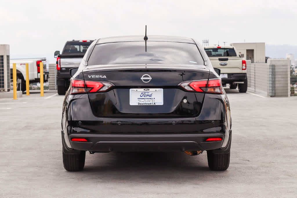 Used 2025 Nissan Versa S w/ Trunk Package FWD image 5