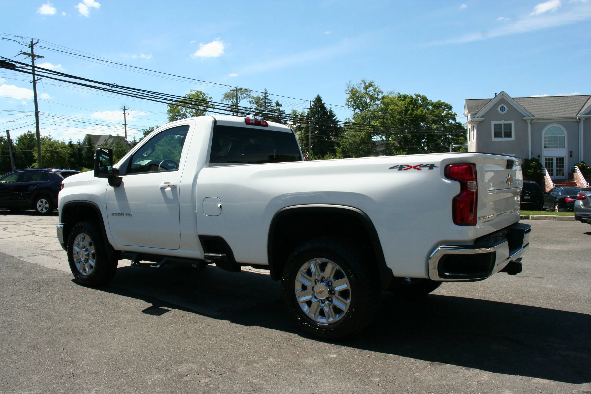 Used 2024 Chevrolet Silverado 2500 LT w/ Convenience Package AWD/4WD image 5