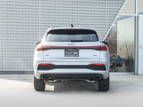 Certified 2025 Audi Q5 Premium w/ Premium Plus AWD/4WD image 27