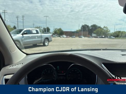 Used 2013 Chevrolet Traverse LS AWD/4WD image 14