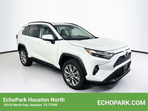 Used 2022 Toyota RAV4 XLE Premium FWD image 1