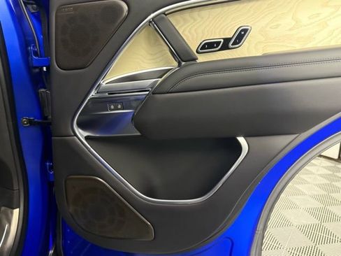 New 2025 Land Rover Range Rover SV image 30