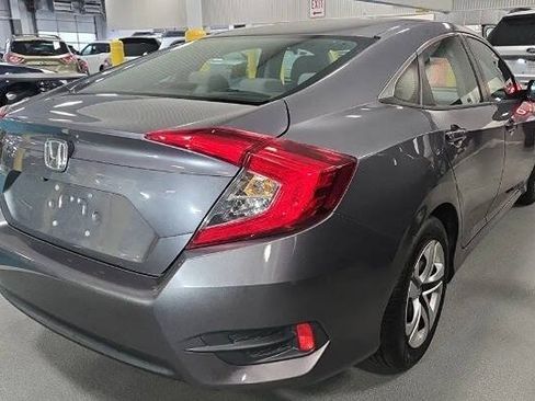 Used 2018 Honda Civic LX image 3
