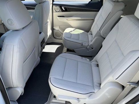 New 2026 Buick Enclave Avenir FWD image 22