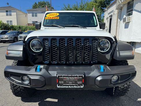 Used 2023 Jeep Wrangler Unlimited w/ Cold Weather Group AWD/4WD image 5
