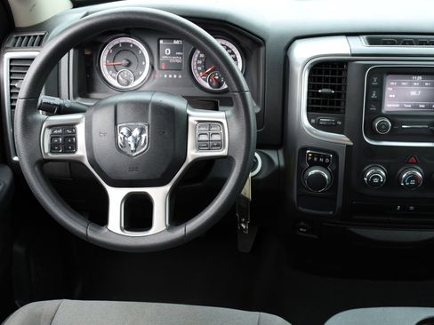 Used 2024 RAM 1500 Classic SLT image 10