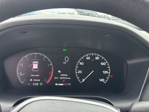 Used 2023 Honda HR-V LX image 16