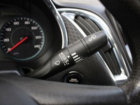 Used 2020 Chevrolet Malibu LT FWD image 13