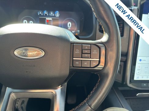 Used 2023 Ford Expedition Platinum AWD/4WD image 23