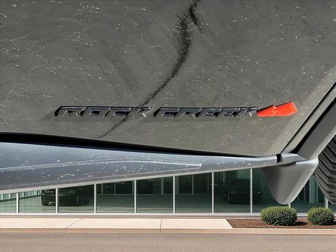 Used 2025 Nissan Rogue SV image 10