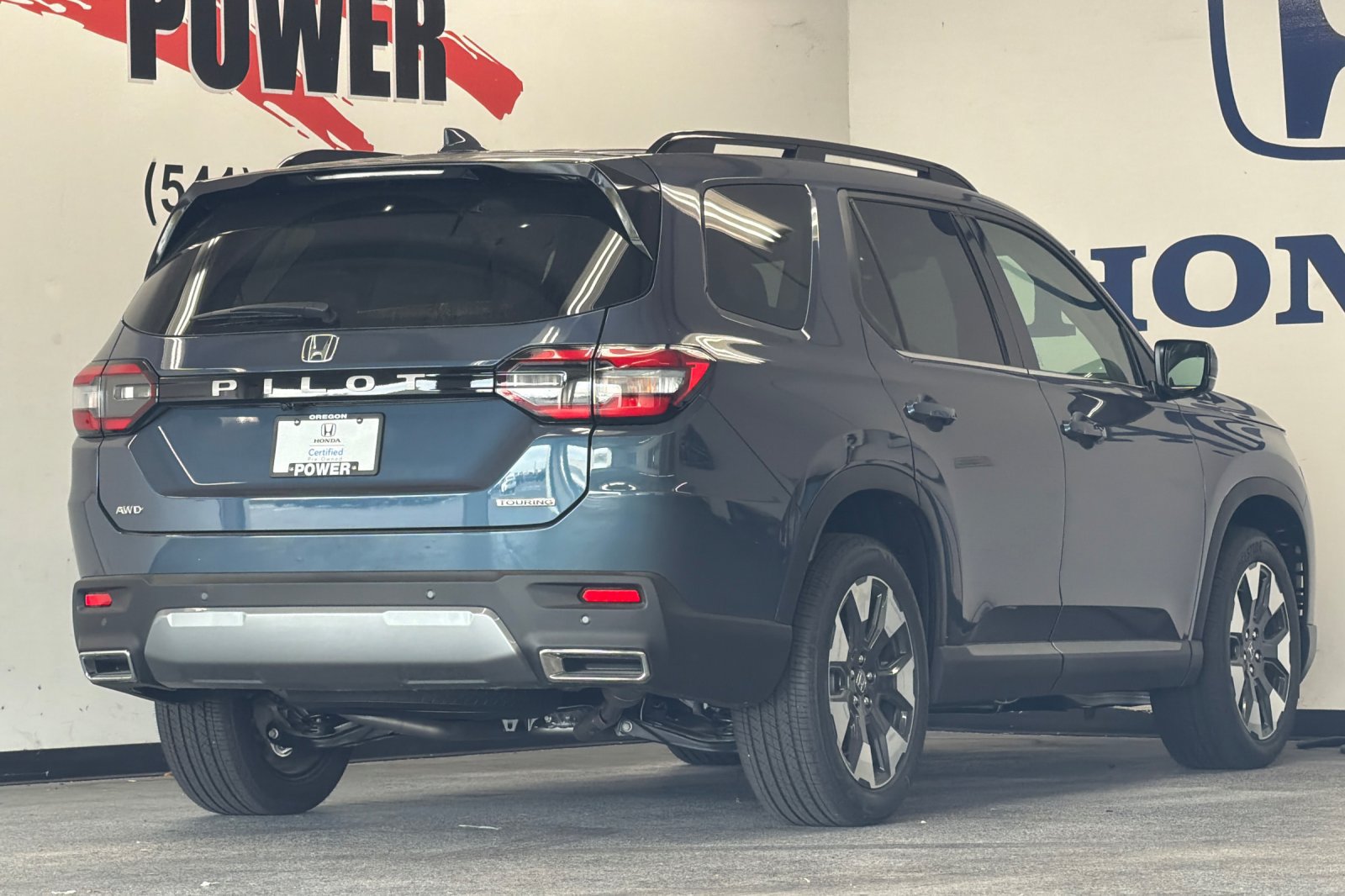 Certified 2026 Honda Pilot Touring image 3