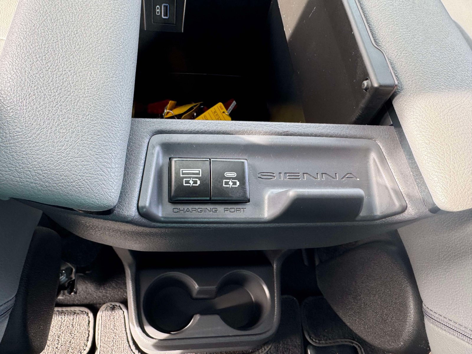 Certified 2024 Toyota Sienna XLE w/ XLE Plus Package AWD/4WD image 19