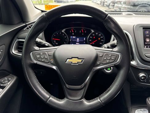 Used 2020 Chevrolet Equinox LT FWD image 16