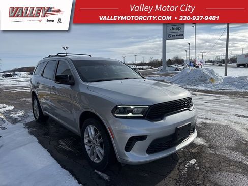 Used 2024 Dodge Durango GT image 1