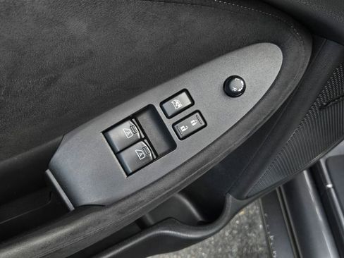 Used 2020 Nissan 370Z Touring Sport image 15