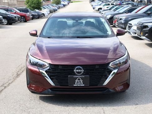 Used 2025 Nissan Sentra SV FWD image 3