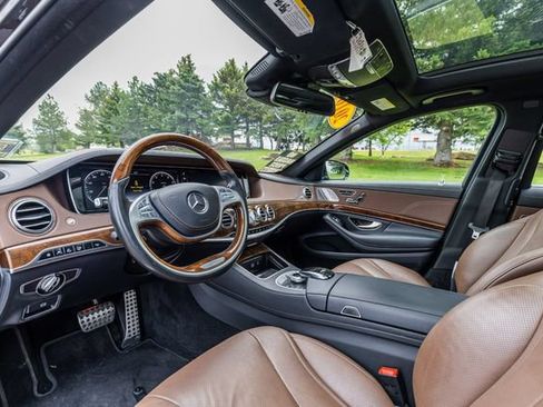 Used 2016 Mercedes-Benz S 550 4MATIC Sedan image 9