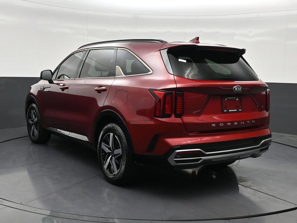 Used 2021 Kia Sorento S FWD image 3