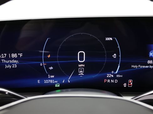 Used 2024 Cadillac Lyriq Luxury RWD image 18