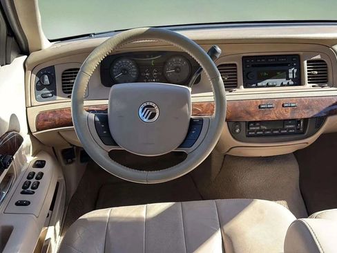 Used 2007 Mercury Grand Marquis LS image 27