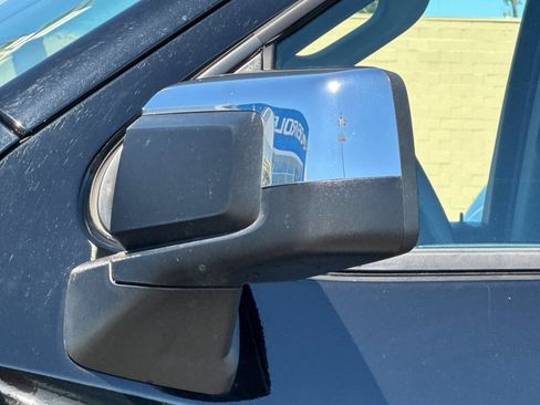 Used 2022 Chevrolet Silverado 1500 LT AWD/4WD image 49