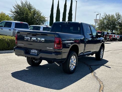 New 2026 RAM 2500 Laramie w/ Sport Appearance Package AWD/4WD image 7