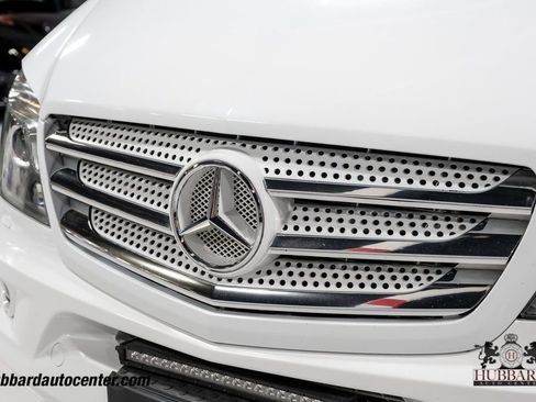 Used 2018 Mercedes-Benz Sprinter 3500 image 11