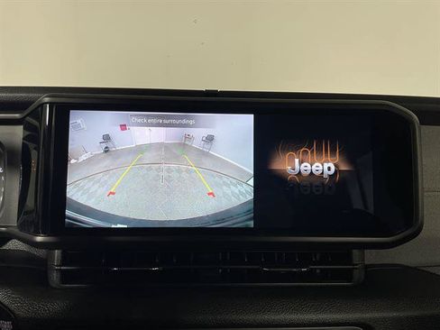 Used 2026 Jeep Wrangler Unlimited Sport AWD/4WD image 19