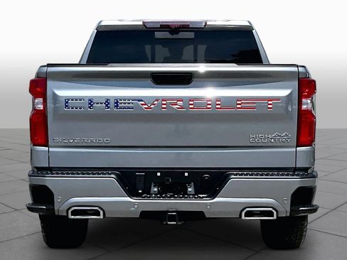 Used 2024 Chevrolet Silverado 1500 High Country w/ Technology Package AWD/4WD image 5