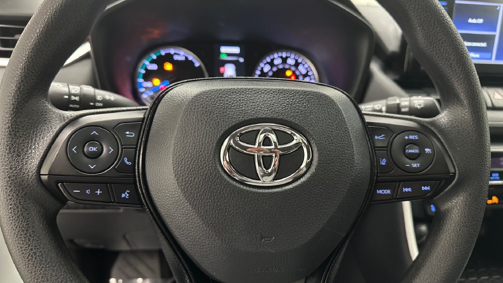 Certified 2021 Toyota RAV4 XLE w/ Convenience Package AWD/4WD image 16